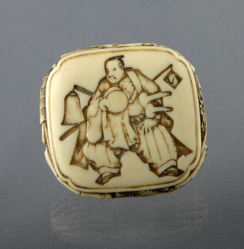 Manju Style Netsuke with Leader of 47 Ronin
