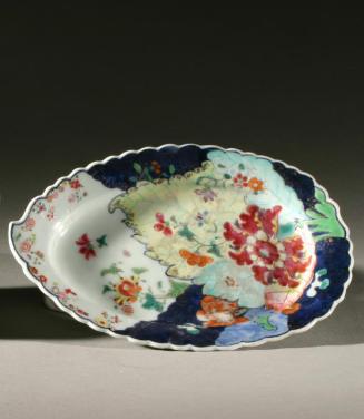 Chinese Export Ware plate for Gravy Boat